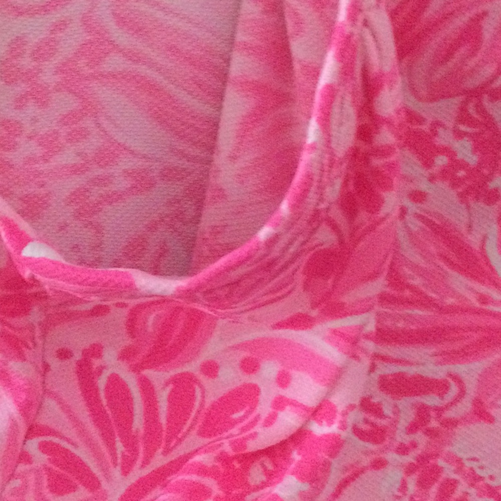 Lilly Pulitzer Pink Sleeveless V-Neck Printed Tank - Picture 4 of 14